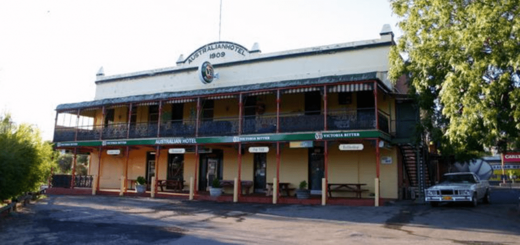 Australian Hotel Cowra, Country Airstrips Australia