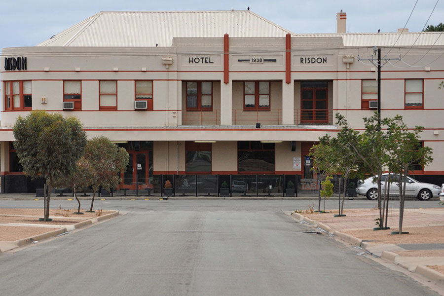 Risdon Hotel Port Pirie - Country Airstrips Australia