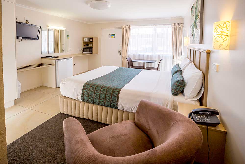 Apple and Grape Motel QLD - Country Airstrips Australia