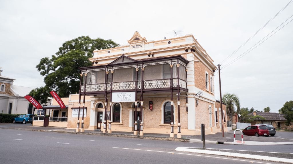 Dining in Gawler at the old bushman hotel - country airstrips australia