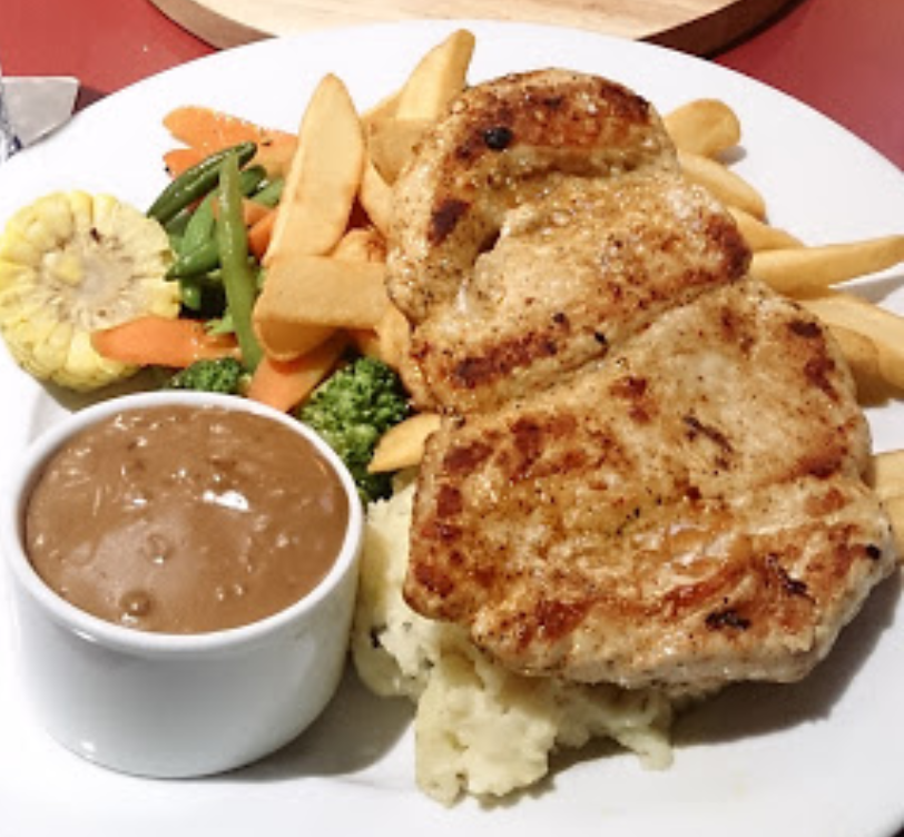 Flight Deck Restaurant - Country Airstrips Australia