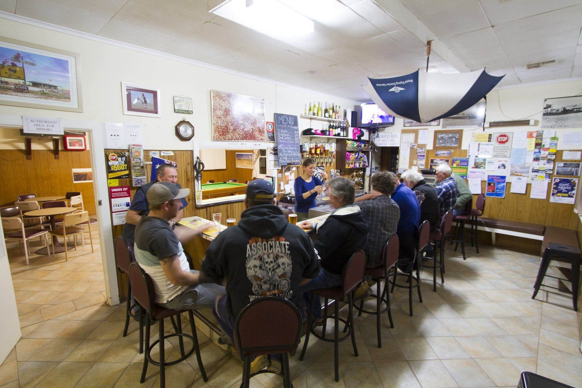 Dining in White Cliffs New South Wales | Country Airstrips Australia