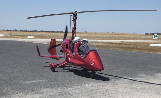 Gavin Flavel and Matt Hera-Singh arrive at Keith airfield in Gavin’s Gyro. Country Airstrips Australia.